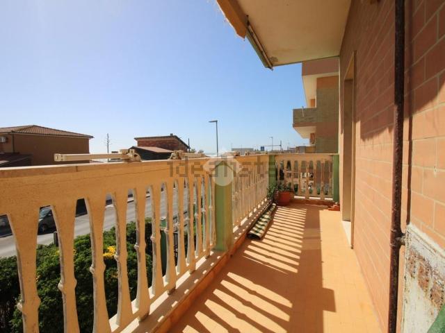 Appartamento in vendita di 65 m² in Lungomare delle Sirene, 356