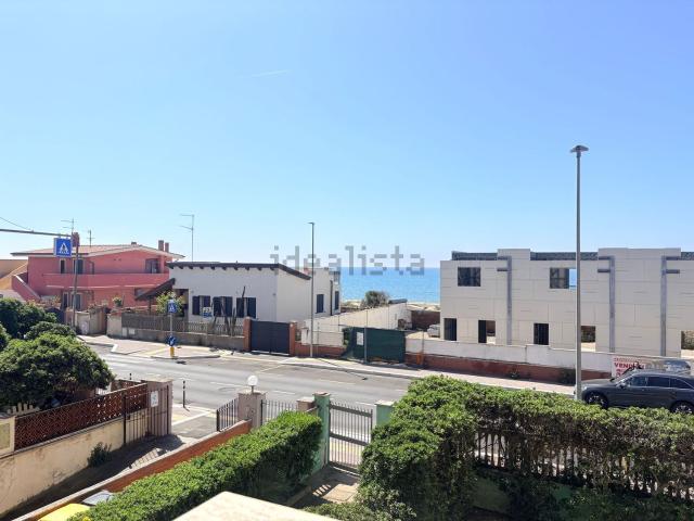 Appartamento in vendita di 65 m² in Lungomare delle Sirene, 356