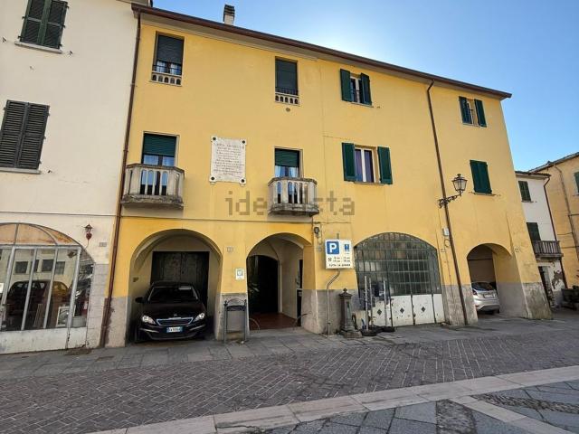 Appartamento in vendita di 65 m² in Piazza L. Sasdelli, 10