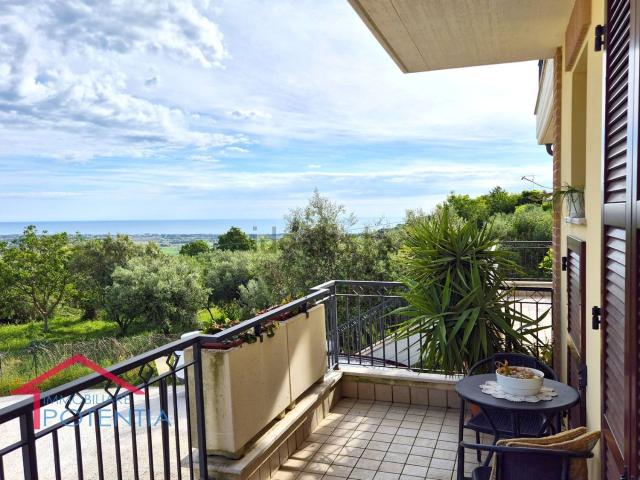 Appartamento in vendita di 65 m² in Strada Provinciale San Girio, 8