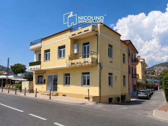 Appartamento in vendita di 65 m² in Strada Statale 1, 124
