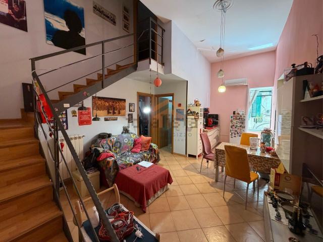 Appartamento in vendita di 65 m² in Vico Sedil Capuano