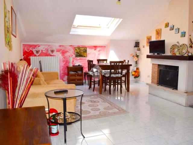 Appartamento in vendita di 65 m² in Via Tiburtina Valeria, 93