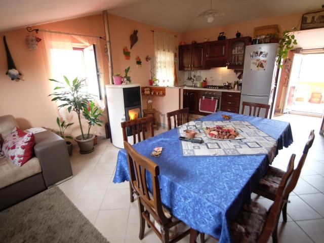 Appartamento in vendita di 65 m² in Via Ugo Foscolo