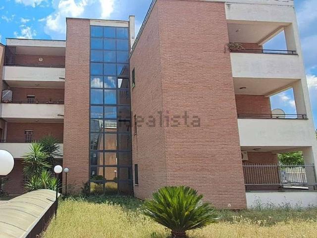 Appartamento in vendita di 65 m² in Via Val di Contra