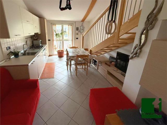 Appartamento in vendita di 65 m² in Via al Lago