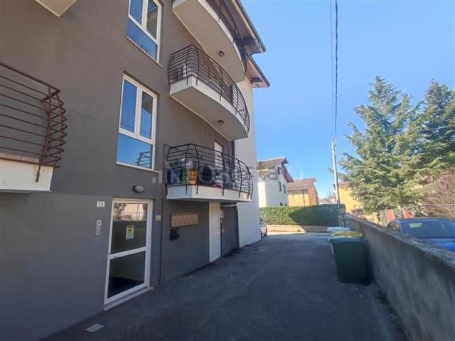 Appartamento in vendita di 65 m² in Via Alba Fucens, 15