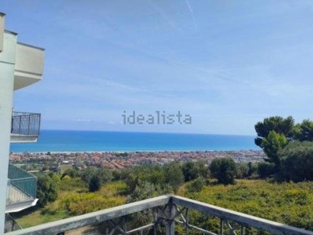 Appartamento in vendita di 65 m² in Via Belvedere, 6