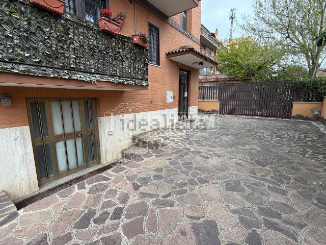 Appartamento in vendita di 65 m² in Via Bregnano, 102