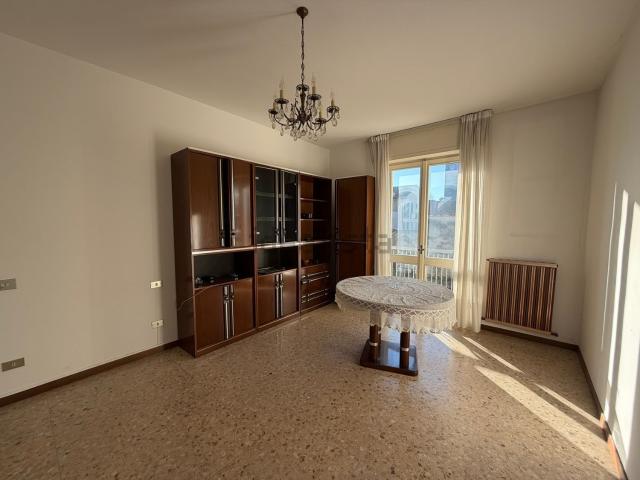 Appartamento in vendita di 65 m² in Via C. Battisti, 12