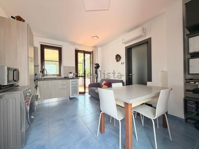 Appartamento in vendita di 65 m² in Via Costa Verde, 64