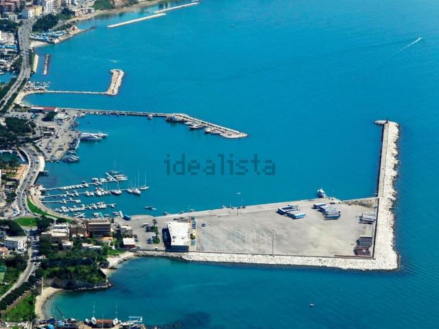 Appartamento in vendita di 65 m² in Via Cristoforo Colombo, 19