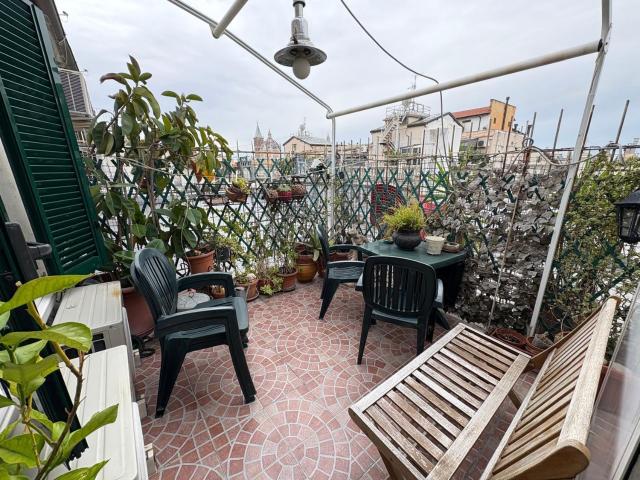 Appartamento in vendita di 65 m² in Via D&apos Azeglio