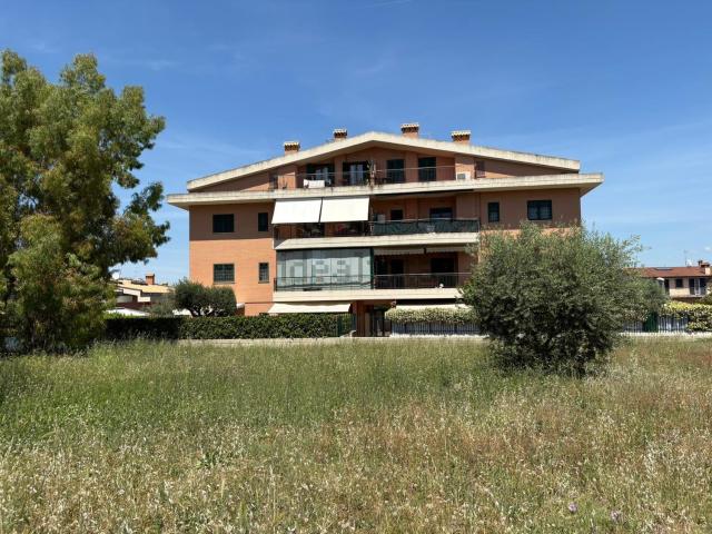 Appartamento in vendita di 65 m² in Via del Fosso di Sant&apos Andrea, 92