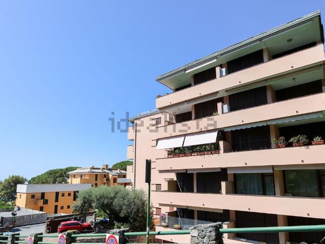 Appartamento in vendita di 65 m² in Via del Mare, 50