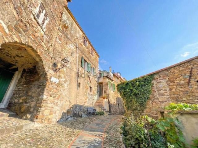 Appartamento in vendita di 65 m² in Via della Chiesa, 27