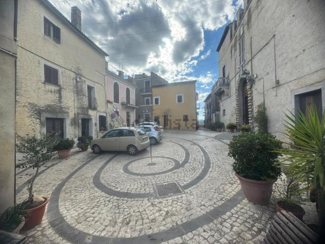 Appartamento in vendita di 65 m² in Via della Liberta&apos , 30