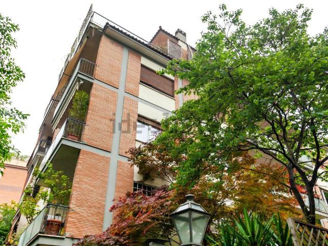 Appartamento in vendita di 65 m² in Via della Mendola
