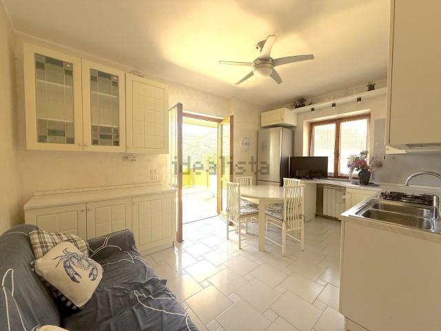 Appartamento in vendita di 65 m² in Via delle Costanze, 10