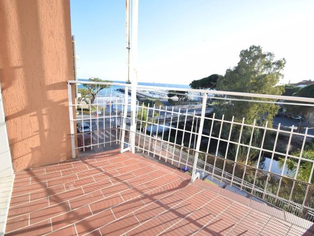 Appartamento in vendita di 65 m² in Via delle Mimose, 1