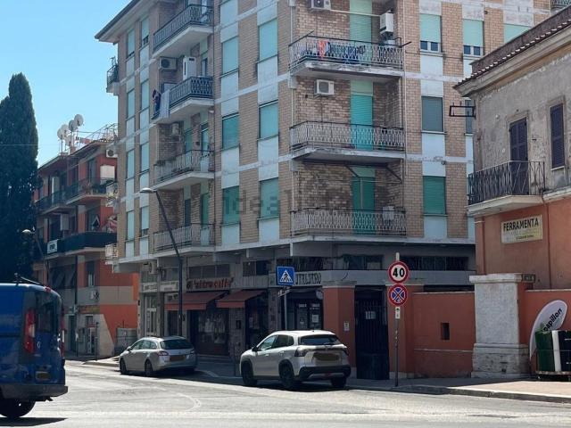Appartamento in vendita di 65 m² in Via di Villa Adriana