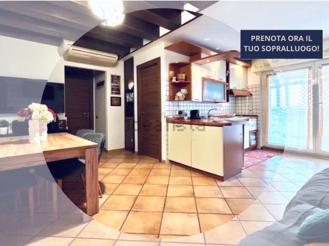 Appartamento in vendita di 65 m² in Via di Casal Morena, 21