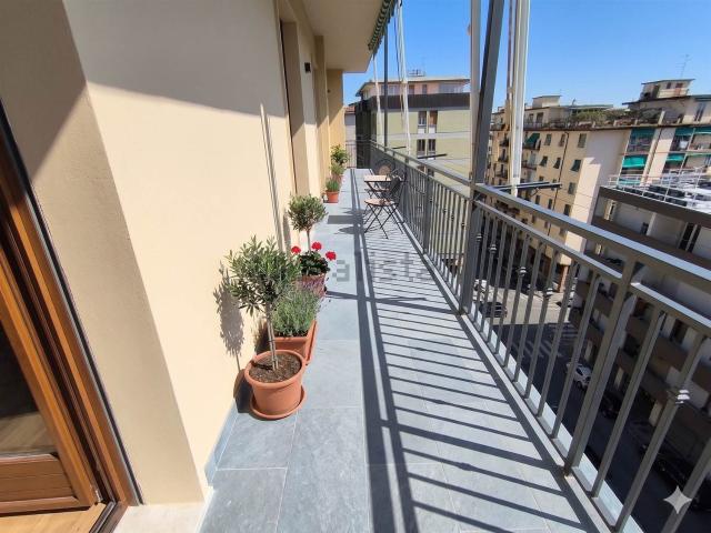 Appartamento in vendita di 65 m² in Via di Novoli, 79