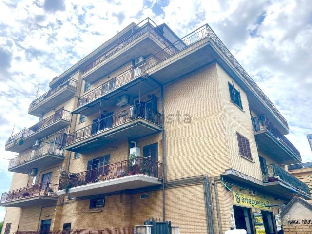 Appartamento in vendita di 65 m² in Via di Selva Candida