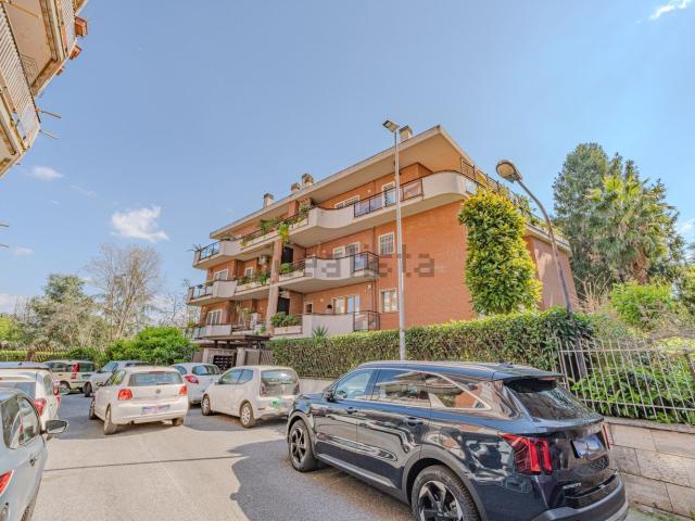 Appartamento in vendita di 65 m² in Via Emilio Repossi