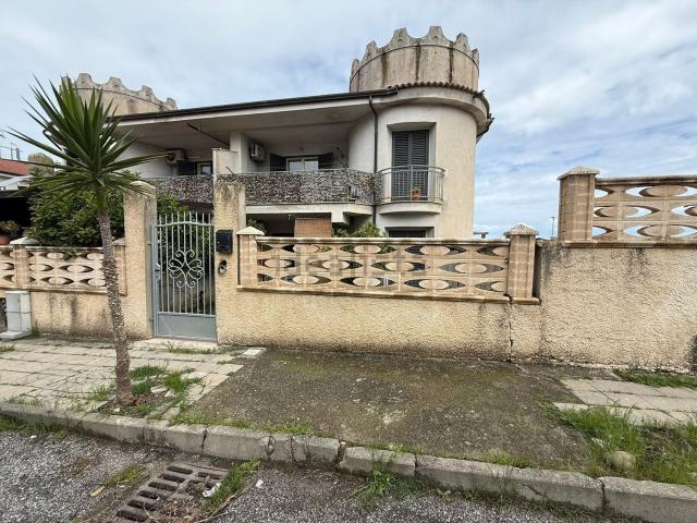 Appartamento in vendita di 65 m² in Via Emilio Verrina, 19
