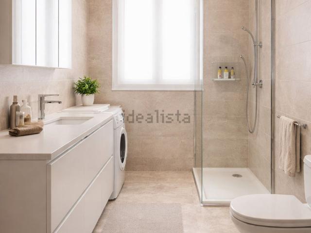 Appartamento in vendita di 65 m² in Via Emilia Levante