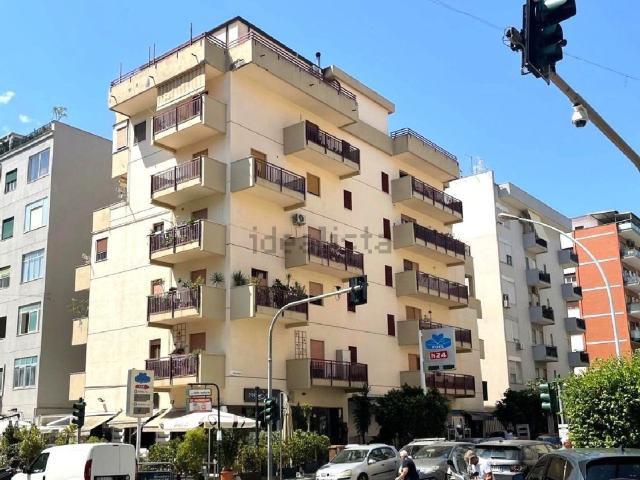 Appartamento in vendita di 65 m² in Via Empedocle Restivo