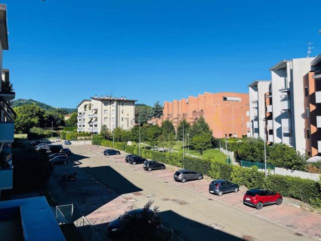 Appartamento in vendita di 65 m² in Via F. Cilea