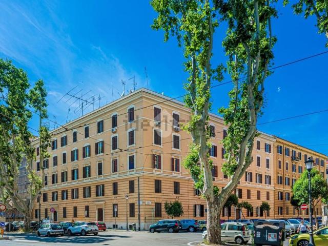 Appartamento in vendita di 65 m² in Via Giuseppe Avezzana, 1