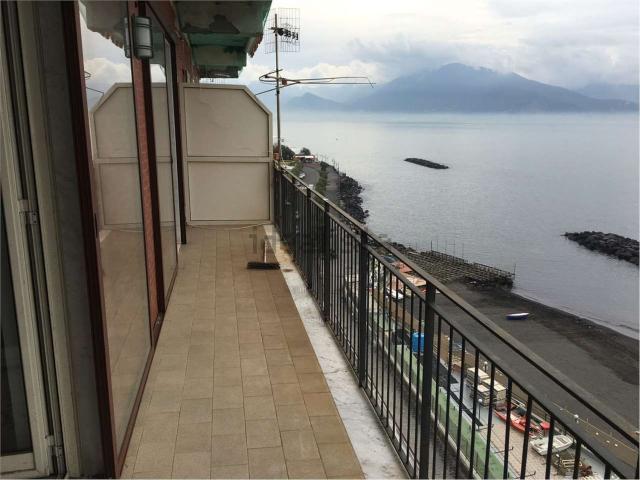 Appartamento in vendita di 65 m² in Via Litoranea, 170