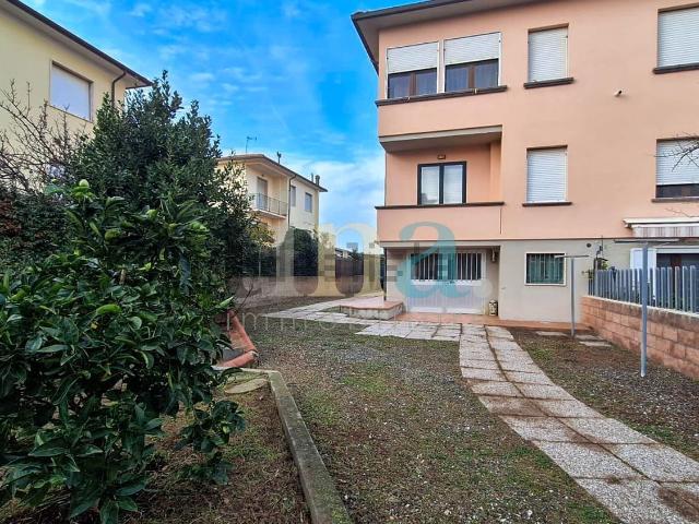 Appartamento in vendita di 65 m² in Via mare Tirreno