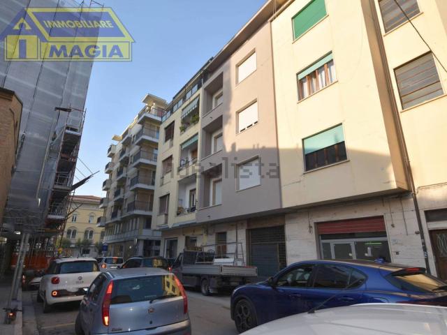 Appartamento in vendita di 65 m² in Via Mario Curzi, 13