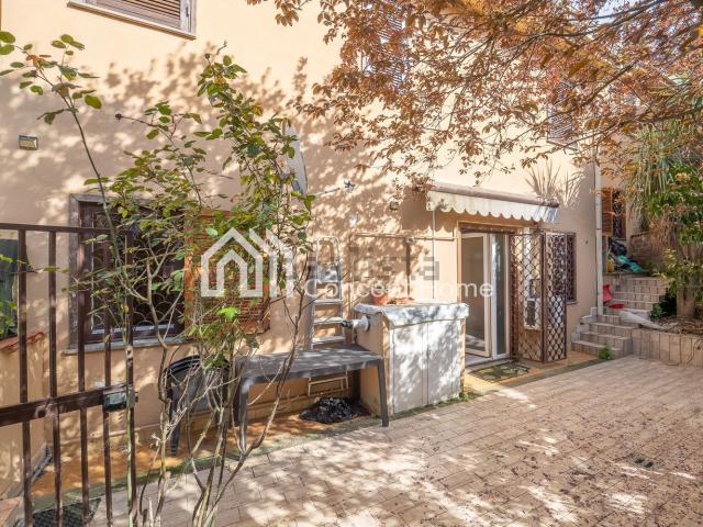 Appartamento in vendita di 65 m² in Via Monte Sirente, 47