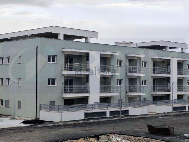 Appartamento in vendita di 65 m² in Via Pratica di Mare, 56