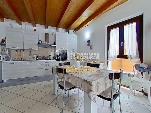 Appartamento in vendita di 65 m² in Via Roma, 15