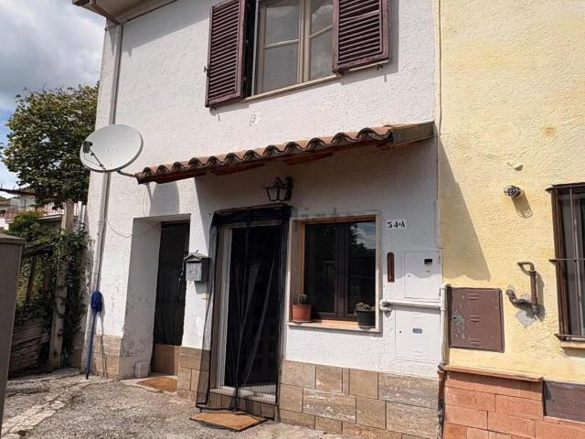 Appartamento in vendita di 65 m² in Via San Pietro Villa, 24