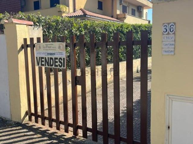 Appartamento in vendita di 65 m² in Via sette Camini, 36