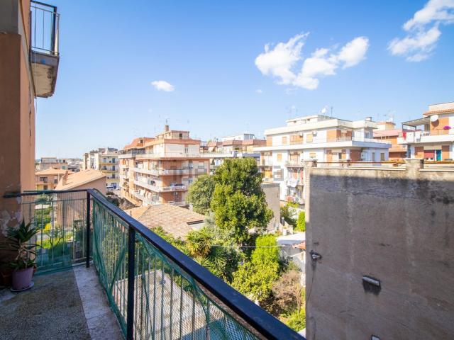 Appartamento in vendita di 65 m² in Viale Alessandrino, 673