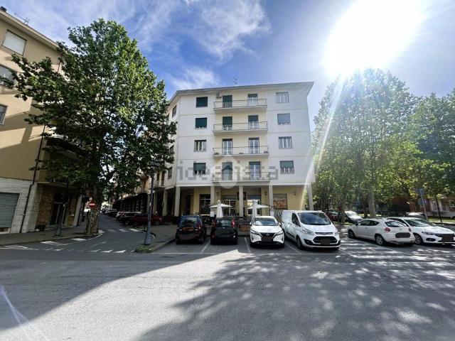 Appartamento in vendita di 65 m² in Viale Italia, 34