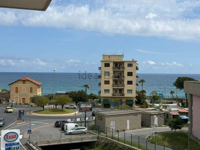 Appartamento in vendita di 65 m² in Viale Riviera, 60