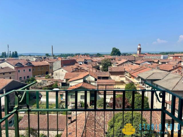 Appartamento in vendita di 65 m² in Via Giacomo Matteotti, 53