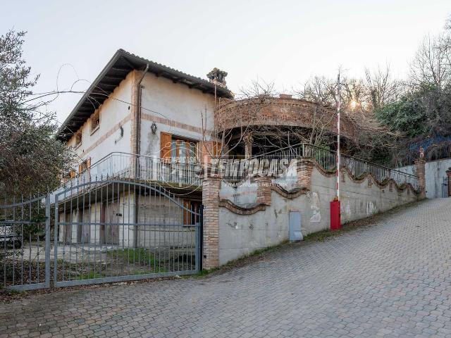 Appartamento in vendita di 663 m² in Via San Geminiano, 811
