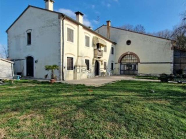 Appartamento in vendita di 665 m² in Via Monticelli, 34