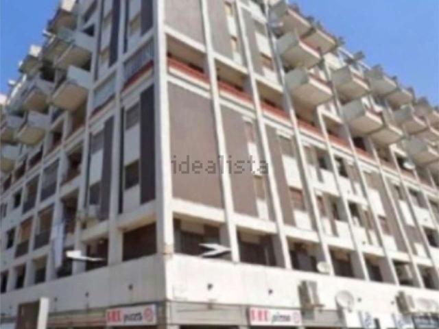 Appartamento in vendita di 669 m² in Piazza Alcide de Gasperi, 7