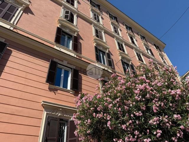 Appartamento in vendita di 66 m² in Via Ruggero Bonghi, 36